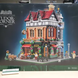 EckSteine Produktbild vom Set Eckhaus im Tudorstil der Marke LEGO mit der Setnummer 10350 aus der Kategorie ICONS - CREATOR EXPERT.