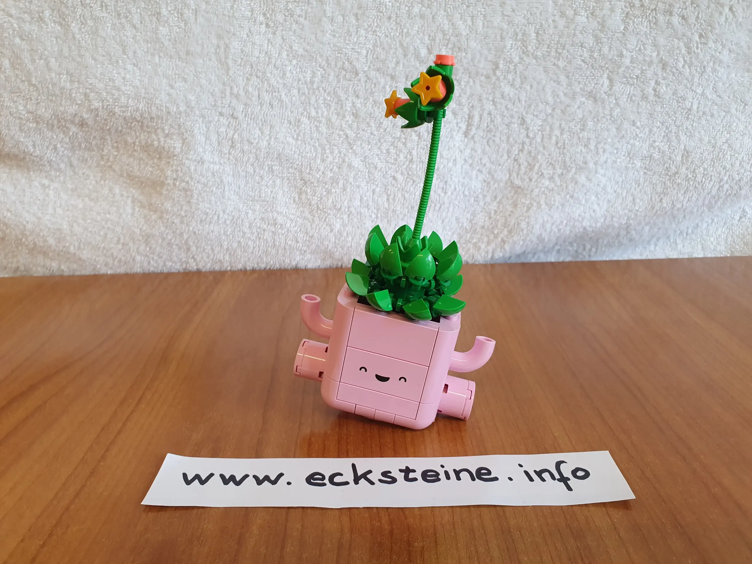 EckSteine Produktbild vom Set Schaukelnde Pflanzen der Marke LEGO mit der Setnummer 11506 aus der Kategorie ART - KUNST - DEKO.