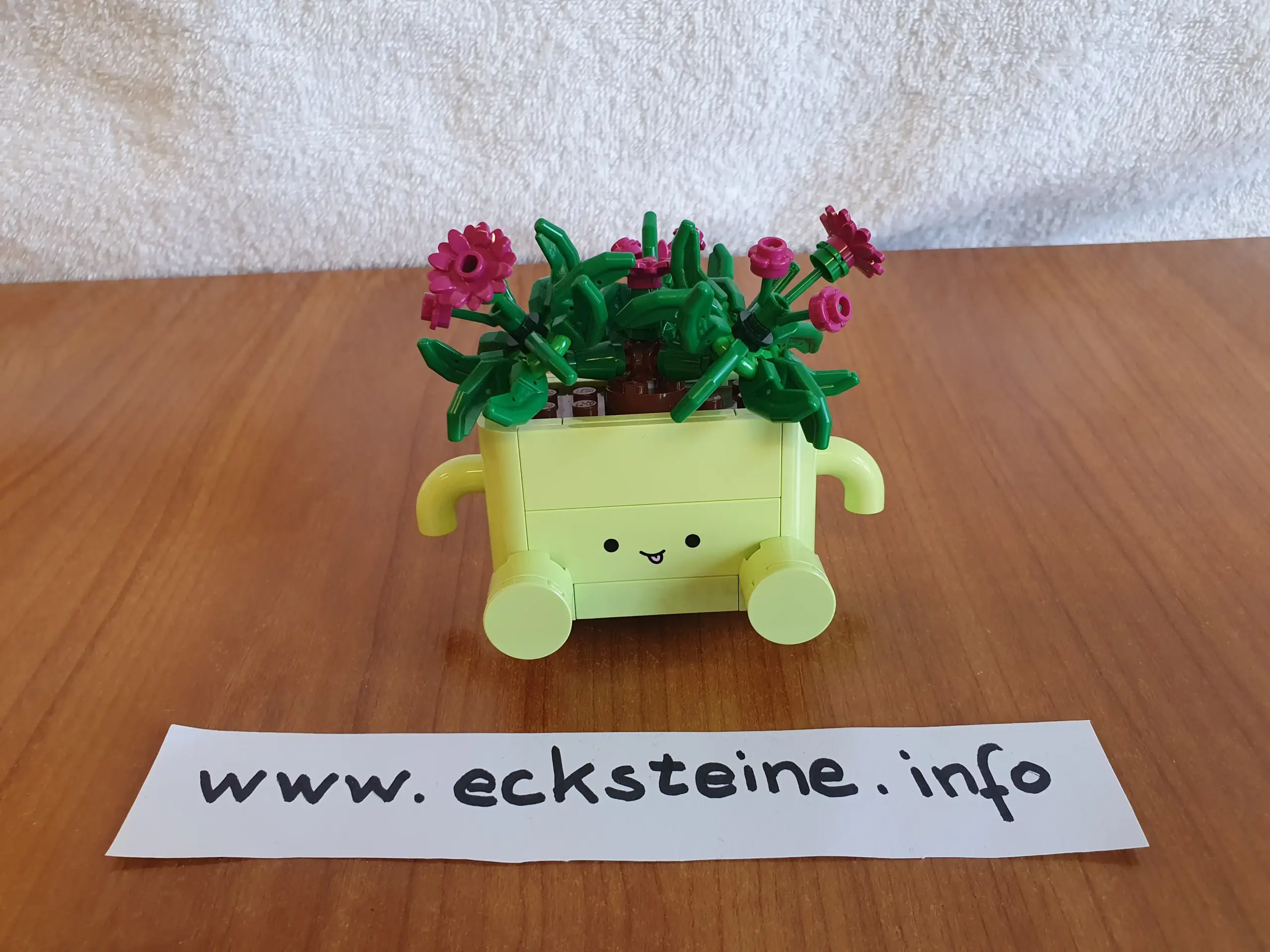 EckSteine Produktbild vom Set Schaukelnde Pflanzen der Marke LEGO mit der Setnummer 11506 aus der Kategorie ART - KUNST - DEKO.