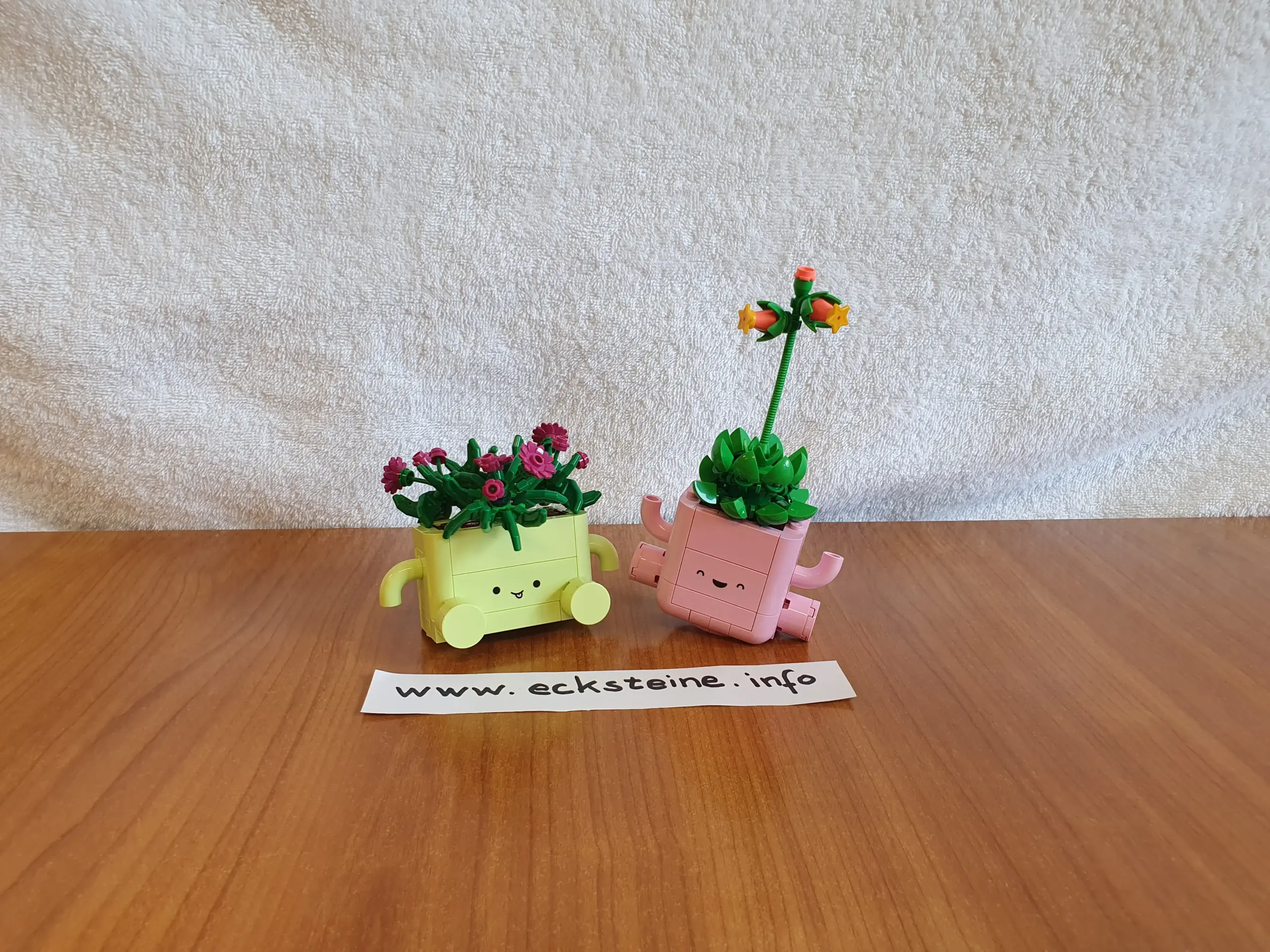 EckSteine Produktbild vom Set Schaukelnde Pflanzen der Marke LEGO mit der Setnummer 11506 aus der Kategorie ART - KUNST - DEKO.