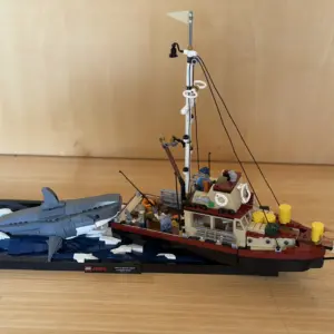 EckSteine Produktbild vom Set Der weiße Hai der Marke LEGO mit der Setnummer 21350 aus der Kategorie IDEAS.