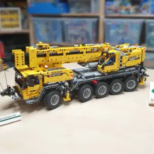 EckSteine Produktbild vom Set Mobiler Schwerlastkran der Marke LEGO mit der Setnummer 42009 aus der Kategorie TECHNIC.